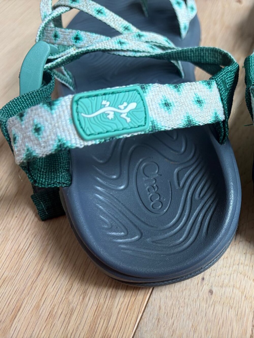 Chaco ZX/2 Sandals Green Strappy Toe Loop Size 9 Women Like New - Picture 6 of 8